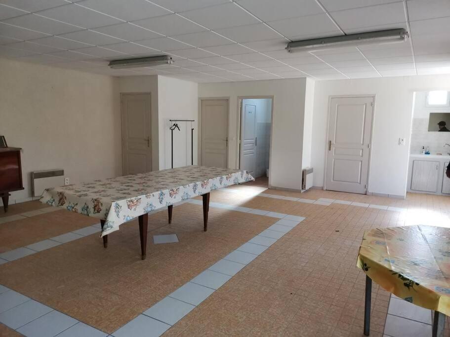 Villa Maison De Campagne Avec Lac Prive à Saint-Côme-dʼOlt Extérieur photo