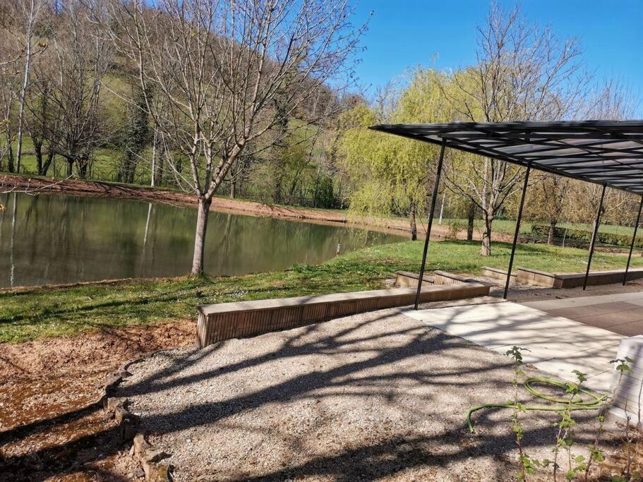 Villa Maison De Campagne Avec Lac Prive à Saint-Côme-dʼOlt Extérieur photo