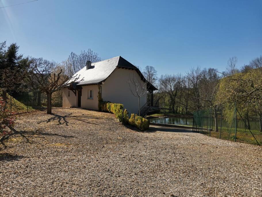 Villa Maison De Campagne Avec Lac Prive à Saint-Côme-dʼOlt Extérieur photo